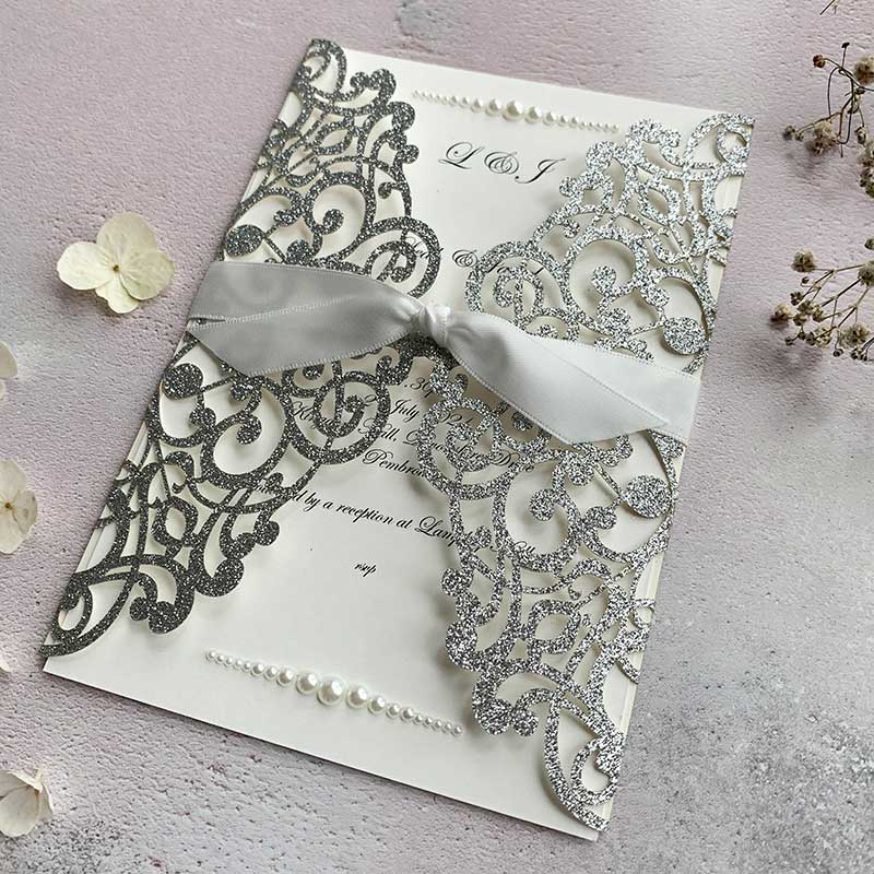 Lavish wedding invitation in silver glitter   Imagine DIY