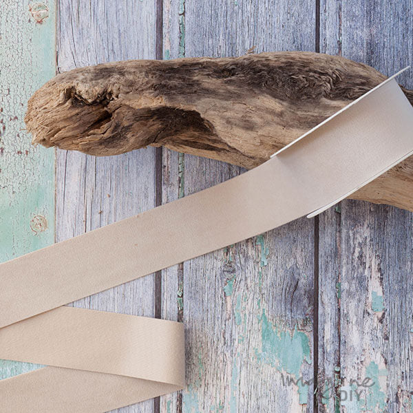 Deluxe Pebble Cream Velvet Ribbon ImagineDIY 40mm 1 Meter