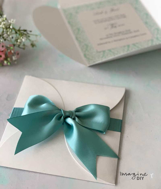 How To Make a Cheap But Chic DIY Wedding Invitation