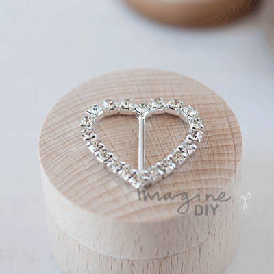 2.5cm_heart_shaped_buckle_larger_crystal_heart_buckle_diy_wedding_stationery