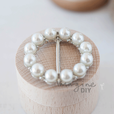 Beatrice_pearl_buckle_round_buckle_with_pearls_diy_wedding_stationery_supplies