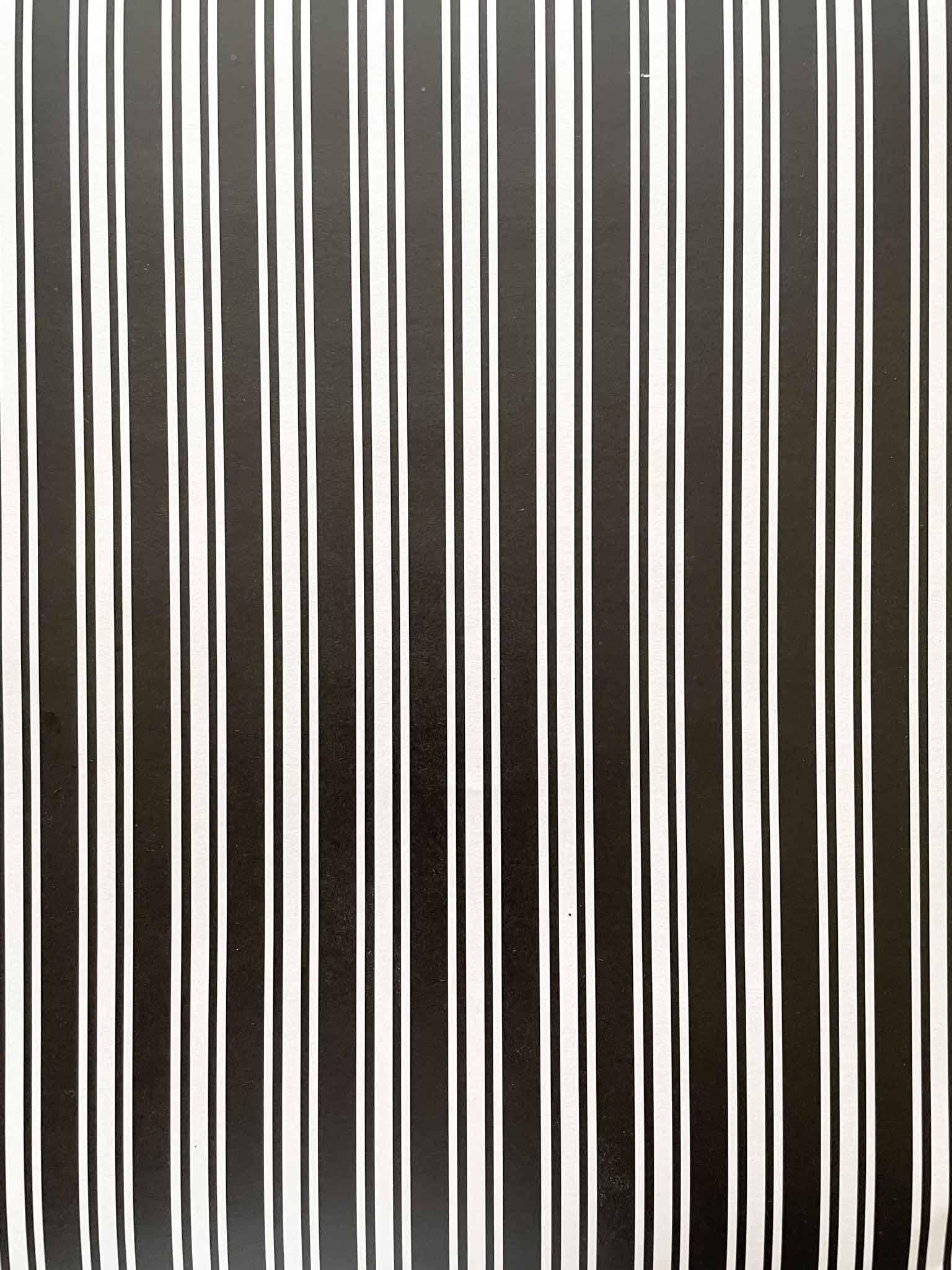 Black-and-white-stripe-paper