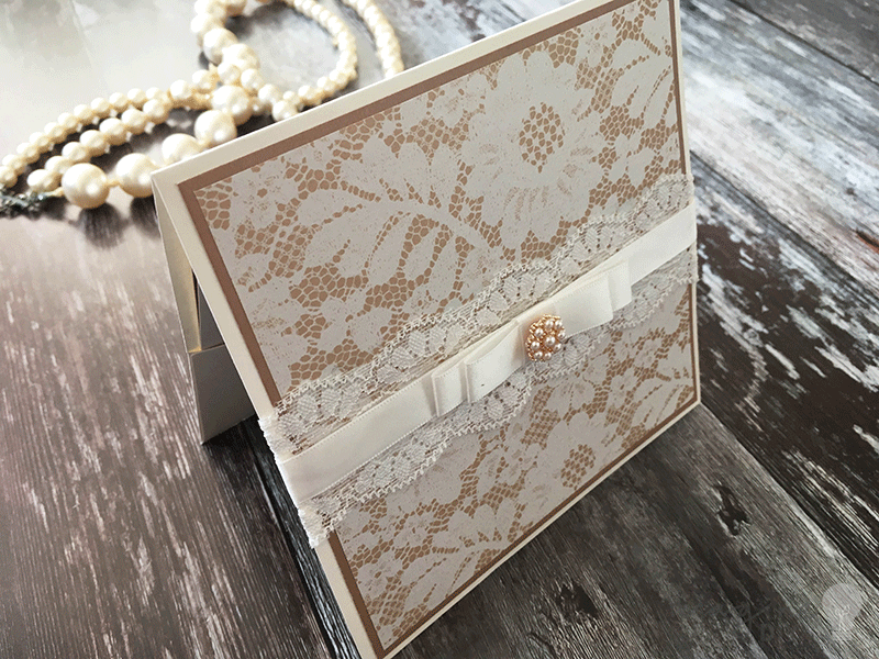 DIY_pocket_invitation_with_lace_detail