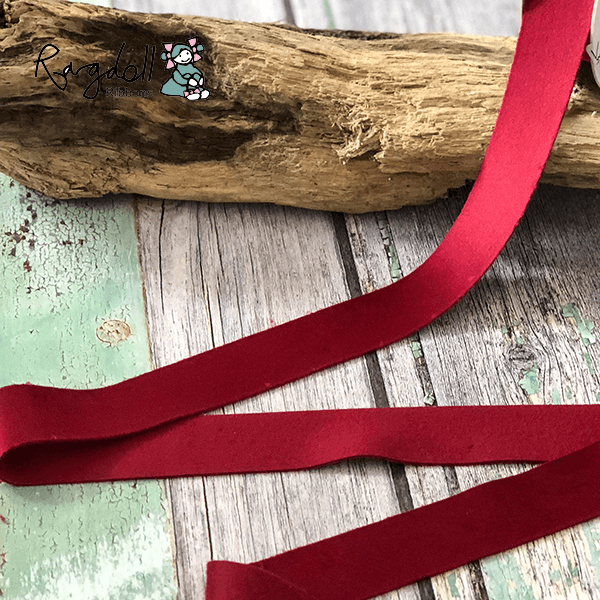 Deluxe_red_velvet_cranberry_red_ribbon_by_vivant_25mm.png