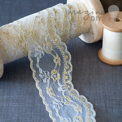 Florianna_lace_with_scalloped_edge_and_gold_details