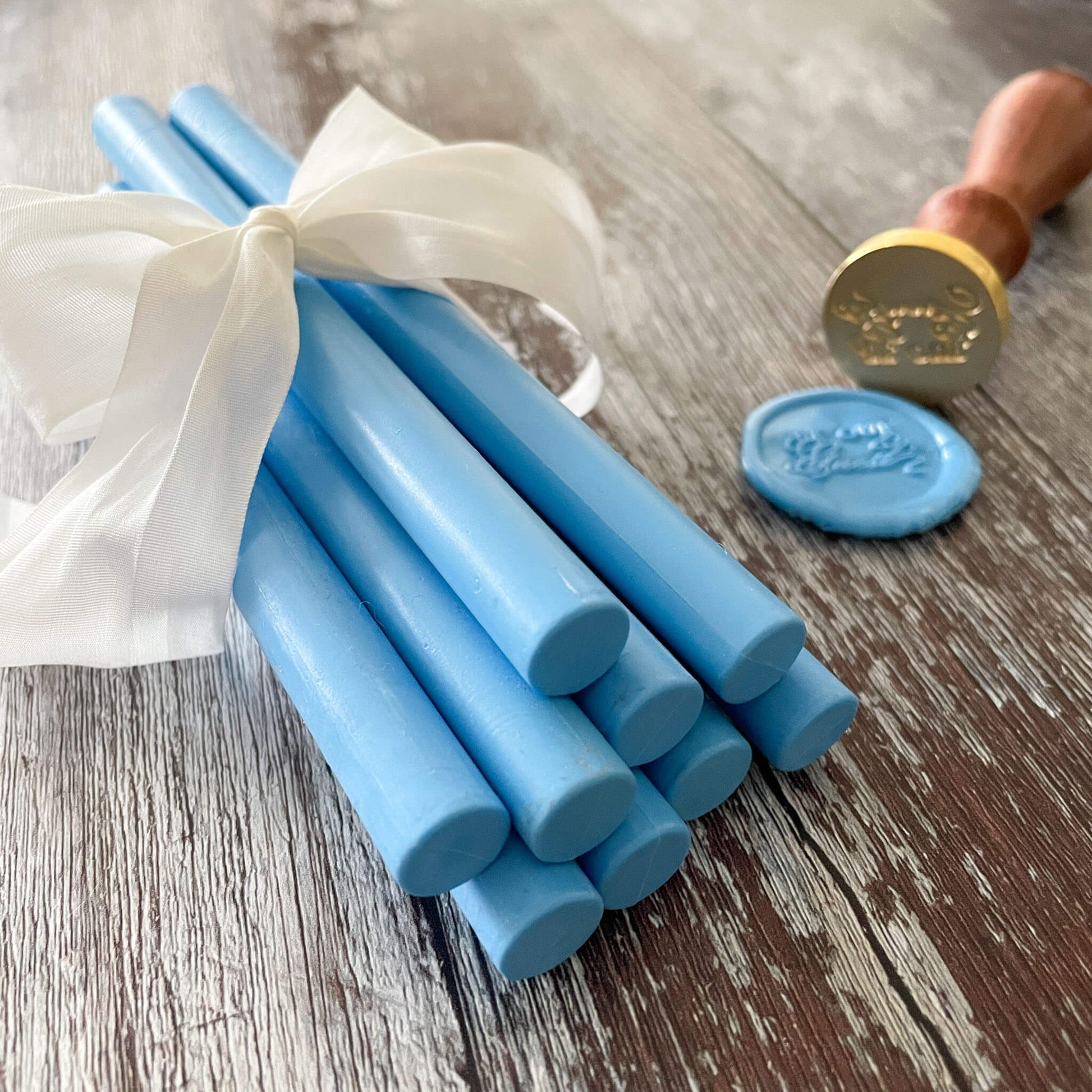 cornflower-blue-sealing-wax-sticks