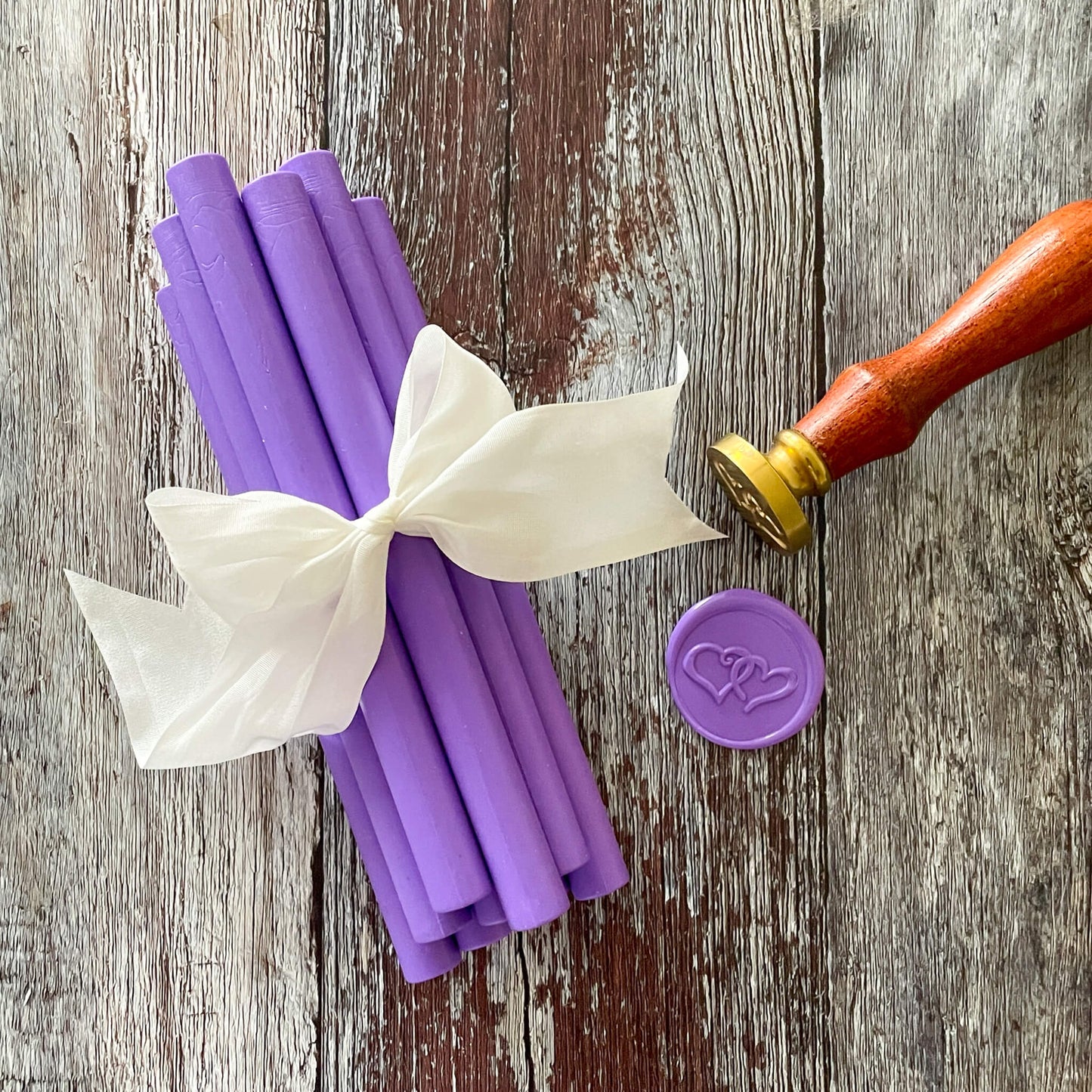 lavender-sealing-wax-sticks