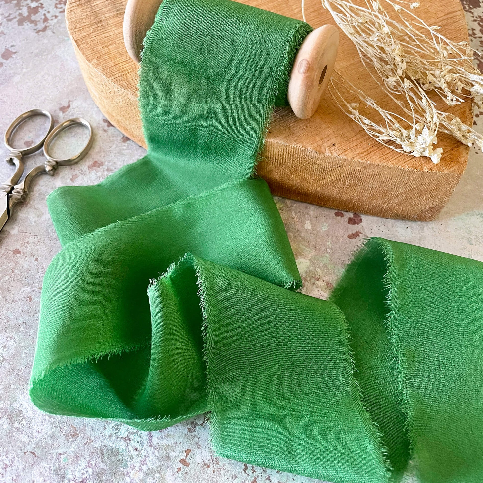 emerald-green-silk-ribbon