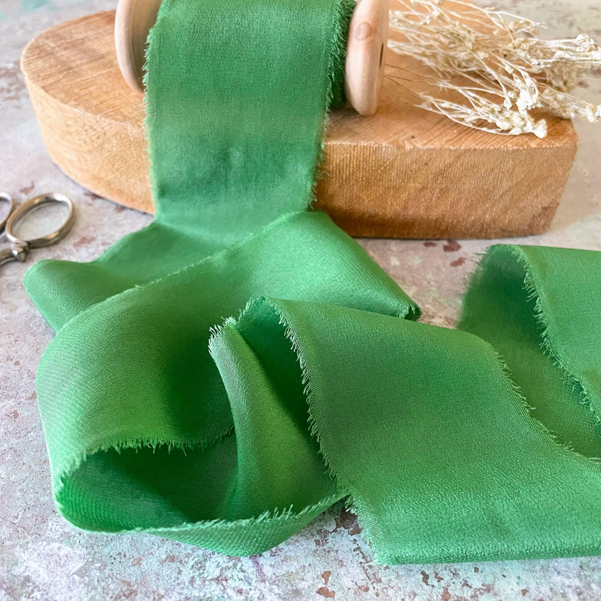 bright-green-silk-ribbon