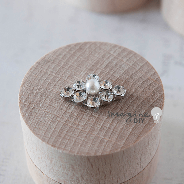 Maria_small_diamond_shape_pearl_and_crystal_embellishment_decoration_diy_wedding