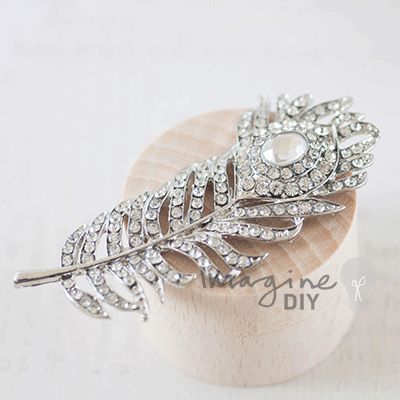 Peacock_pride_crystal_feather_decoration_embellishment_brooch_diy_wedding_stationery