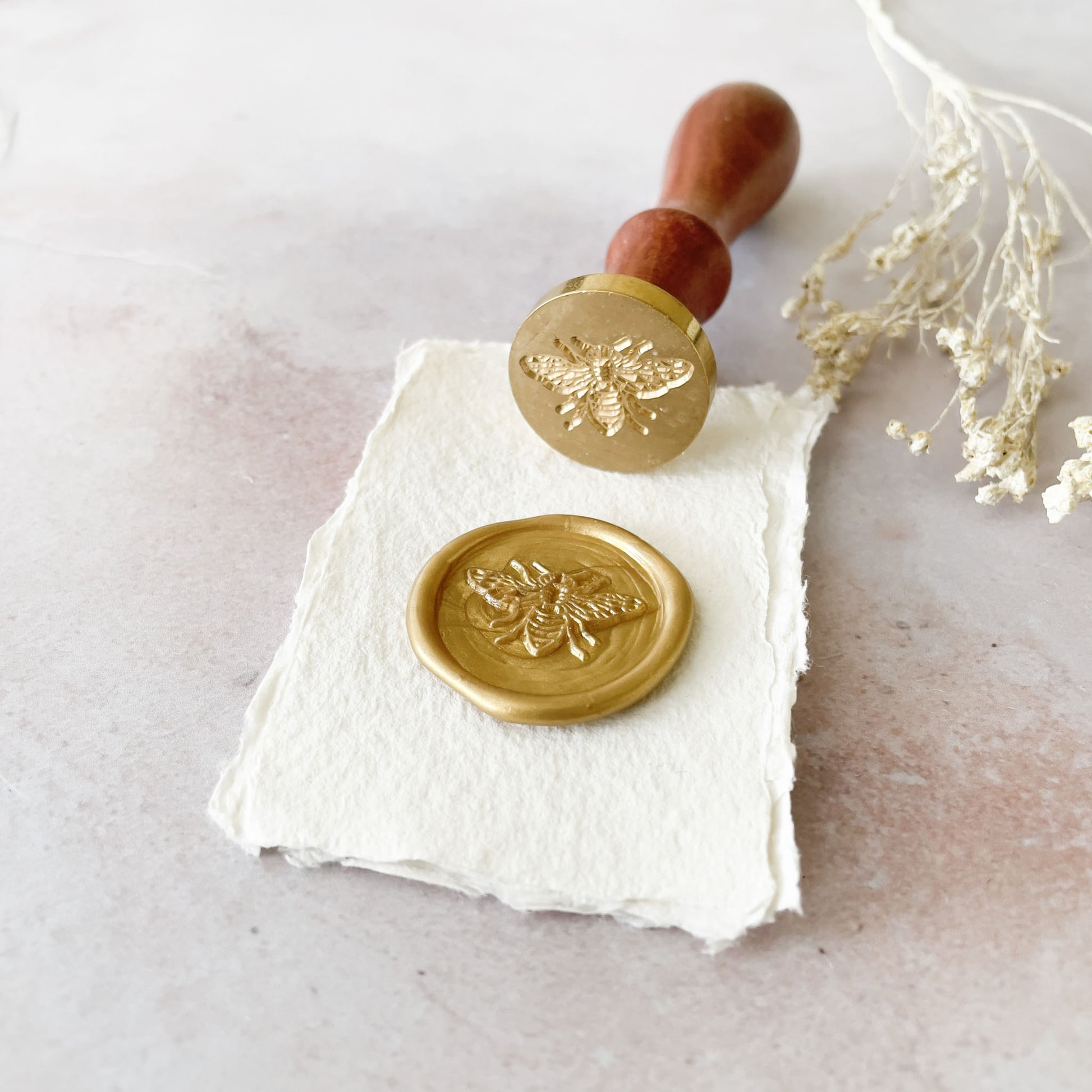 bee-stamp-for-wax-seals