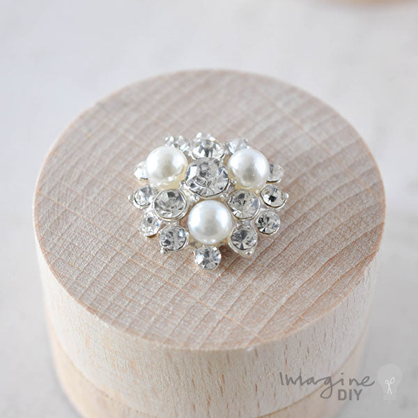 small_pearl_and_crystal_embellishment_decoration