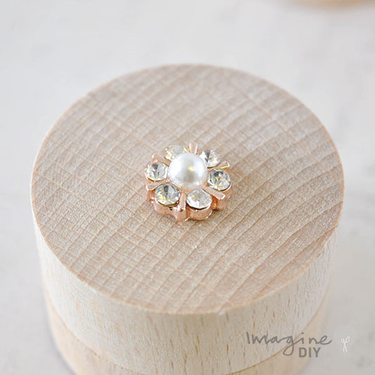 small_pearl_and_crystal_embellishment_in_rose_gold